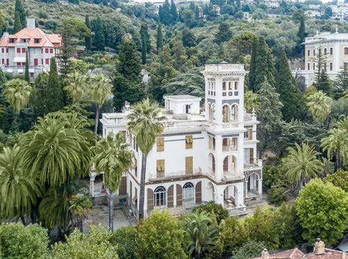 Villa Etelinda con la sua torre
