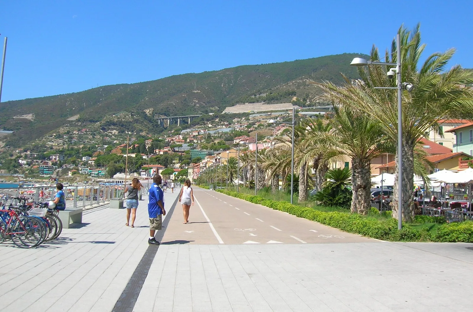 The cycle and pedestrian path along the seafront of the Riviera dei Fiori